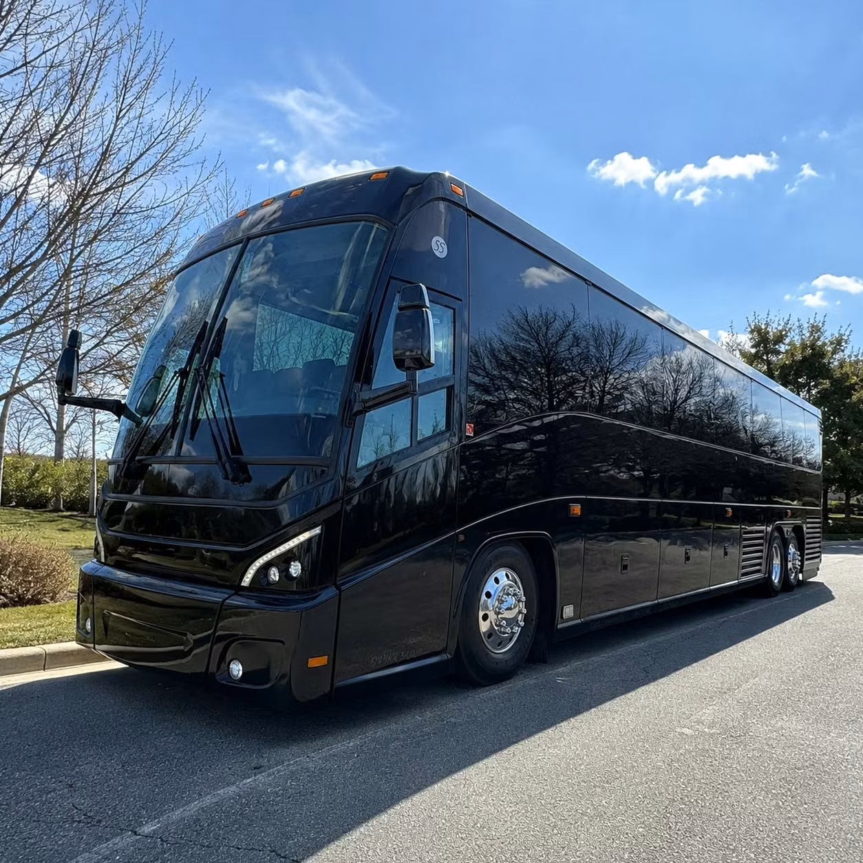 charter bus rentals for sioux falls corporate events and employee shuttles