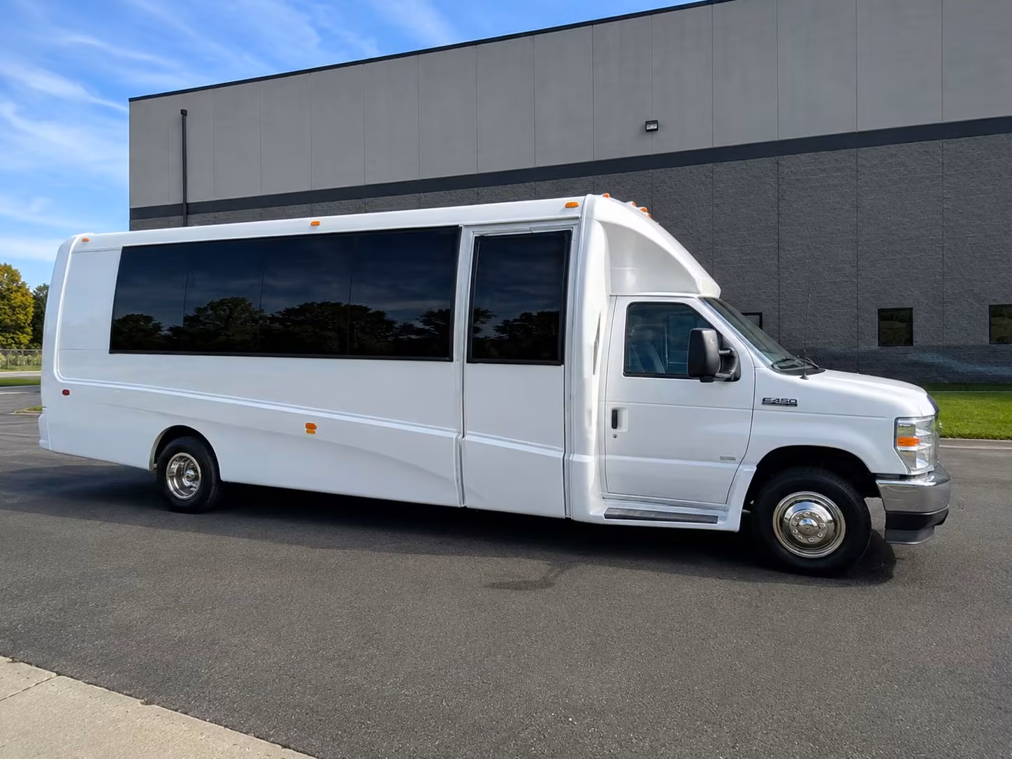 minibus rentals for skyforce nba g league games and fan groups