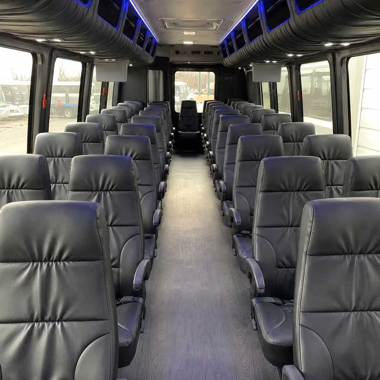 sioux falls 30 passenger minibus rental